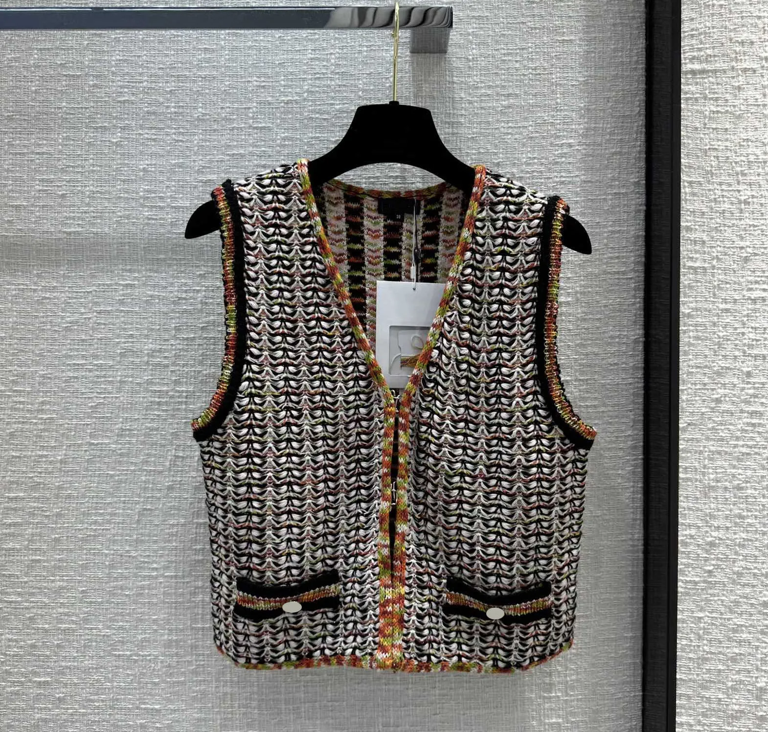 

Contrast color patchwork v-neck sleeveless knitted vests vintage sweet cashmere short jumpers