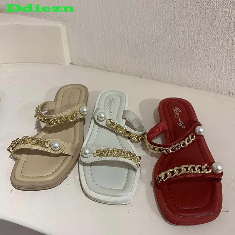 

Женские шлепанцы, домашняя обувь, летние повседневные шлепанцы 2023, женская обувь с металлической цепочкой и квадратным носком, Женская внешняя обувь