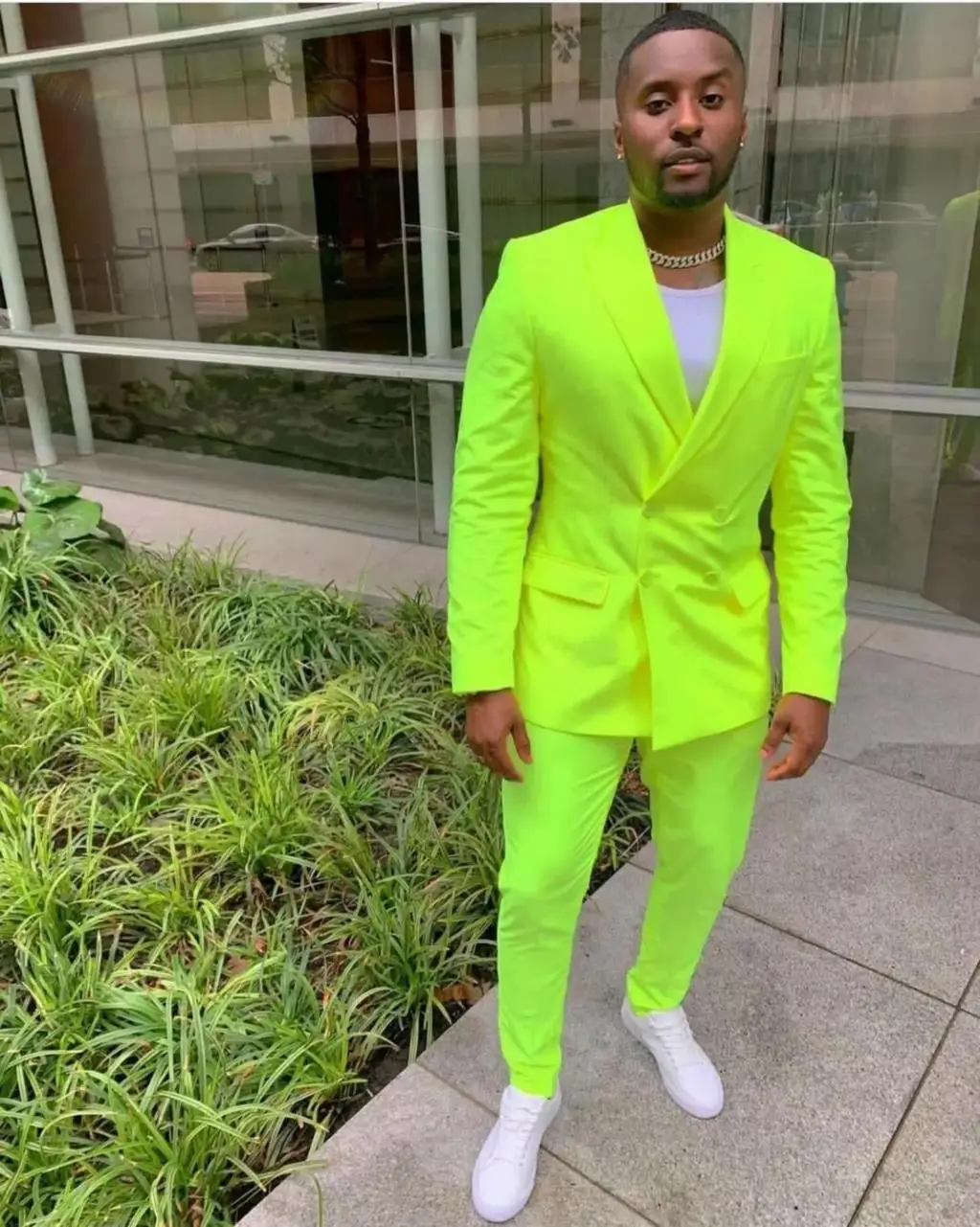 Fluorescent Green Men Suits Tuxedo Groom Wear Wedding Costume Homme 2PCS Peak Lapel Slim Fit Terno Masculino Blazer Jacket+Pant