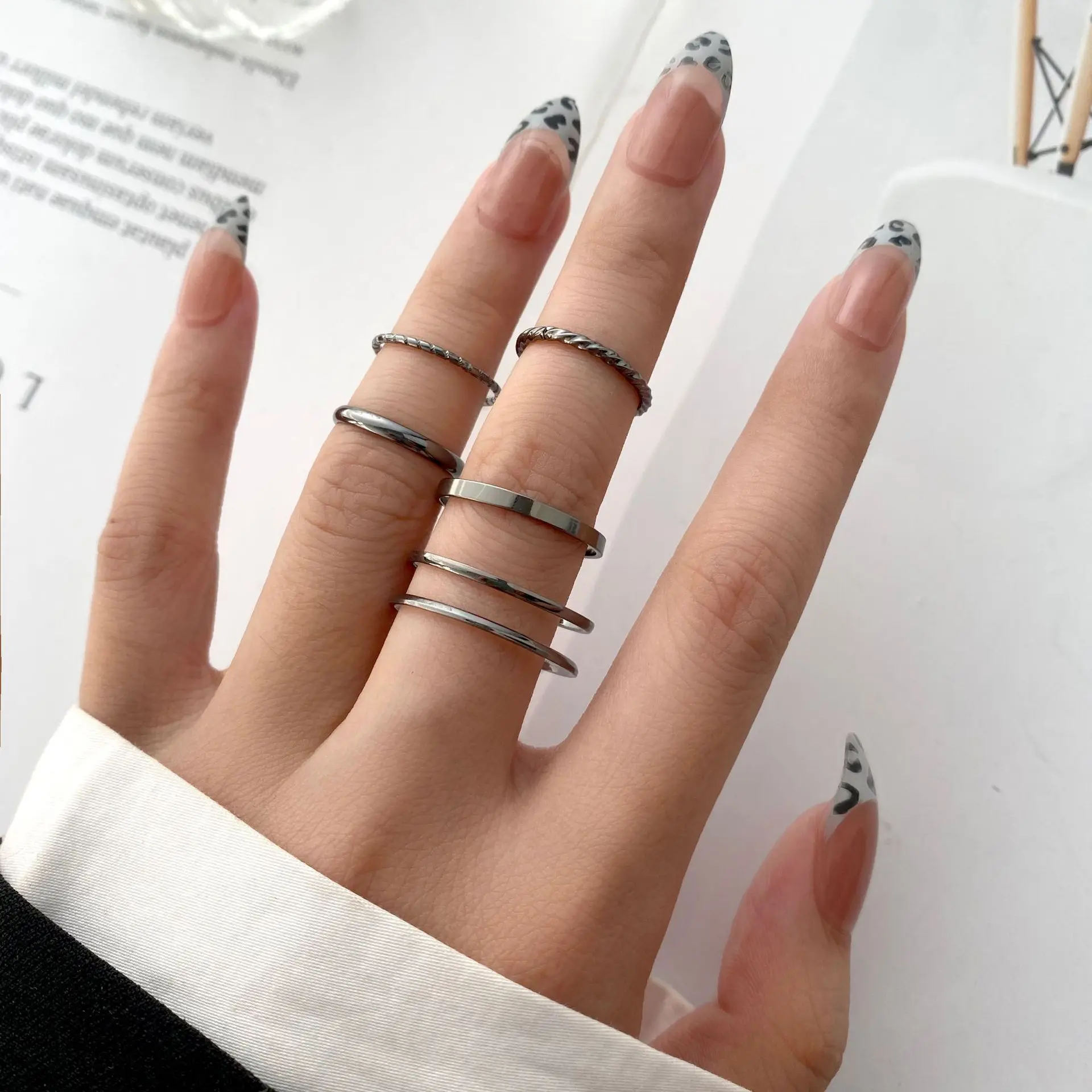 

Simple Line Woman Black Rings Set Free Shipping Punk Accessories Summer Boho Jewelry 2022 Trend Dropship Suppliers GaaBou
