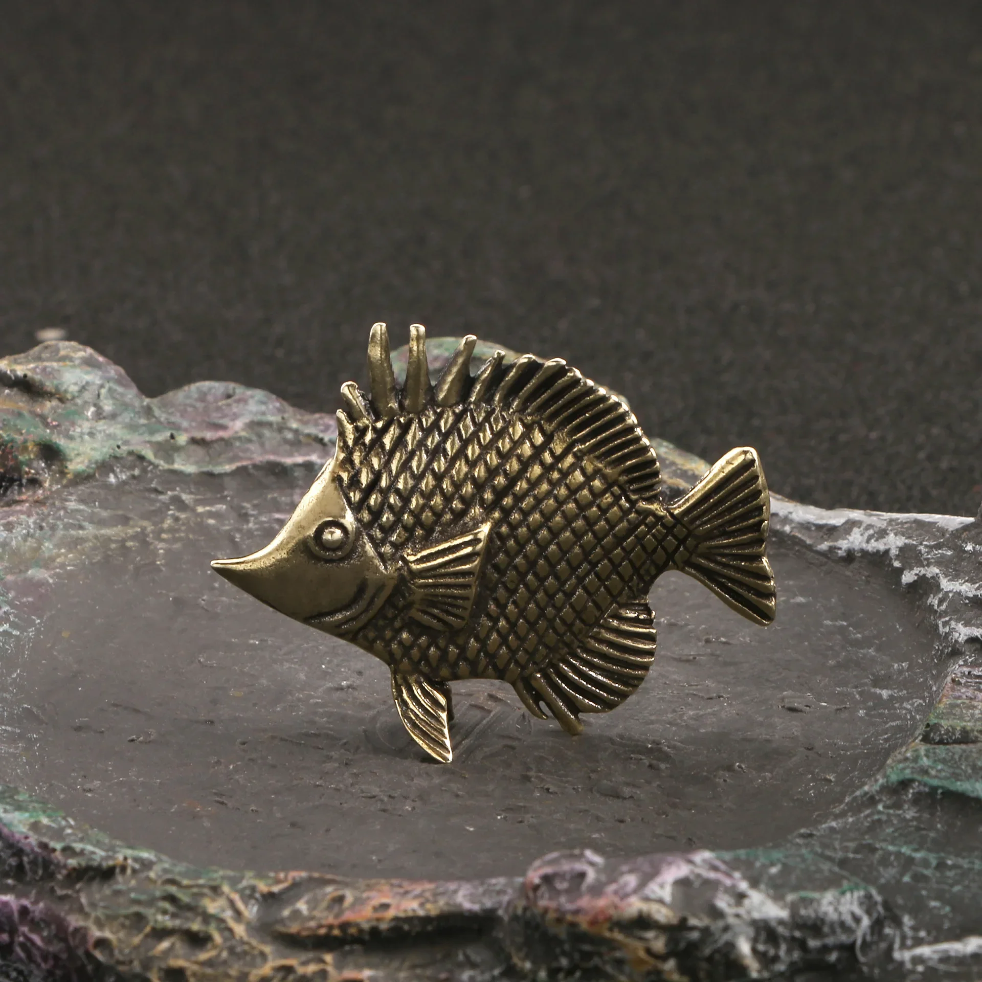 

Медные декоративные рыбки OIMG