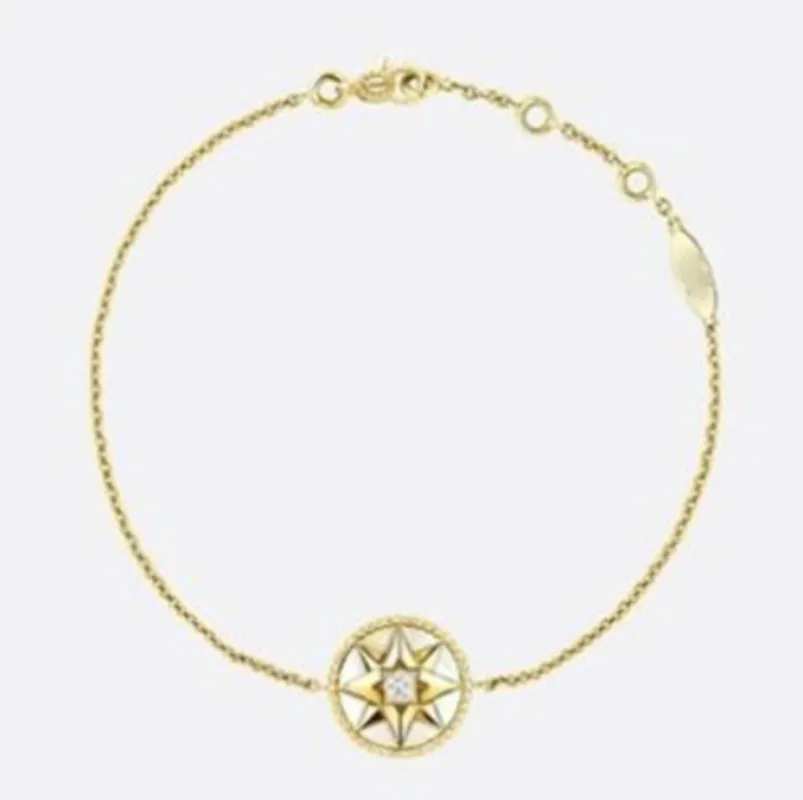 

S925 Sterling Silver women's fashion bracelet with high quality 1:1 can be given as a gift to friends