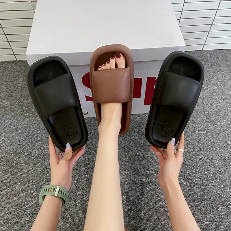 2023 New Type Slippers Women's Luxury Men's Slippers Platform Slippers Women's Sandals Fashion Slippers