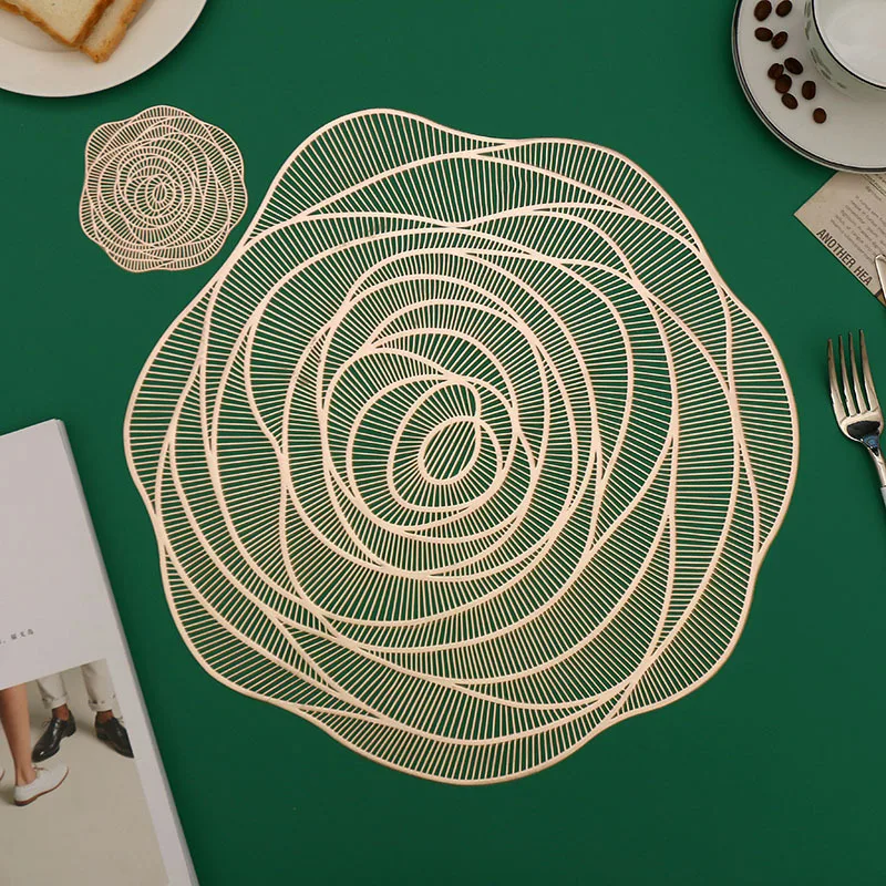 

Placemats Rose Shape PVC Hollowed Out Dinner Mat Christmas Party Table Decoration Japanese Fashion Kitchen Flower Pad Coaster