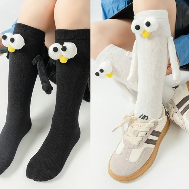 

Cute Cartoon Crew Socks Kids Fashion Socks 3D Doll Hand in Hands Cotton Socks Novelty Funny Fancy Socks for Girls Boys