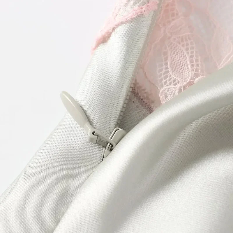 Платье-комбинация летнее атласное без рукавов с бантом и открытой спиной