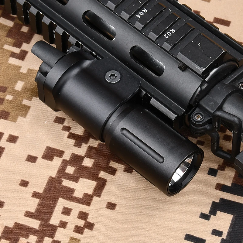 Рисунок 5 - Светодиодный тактический фонарик с ярким светом