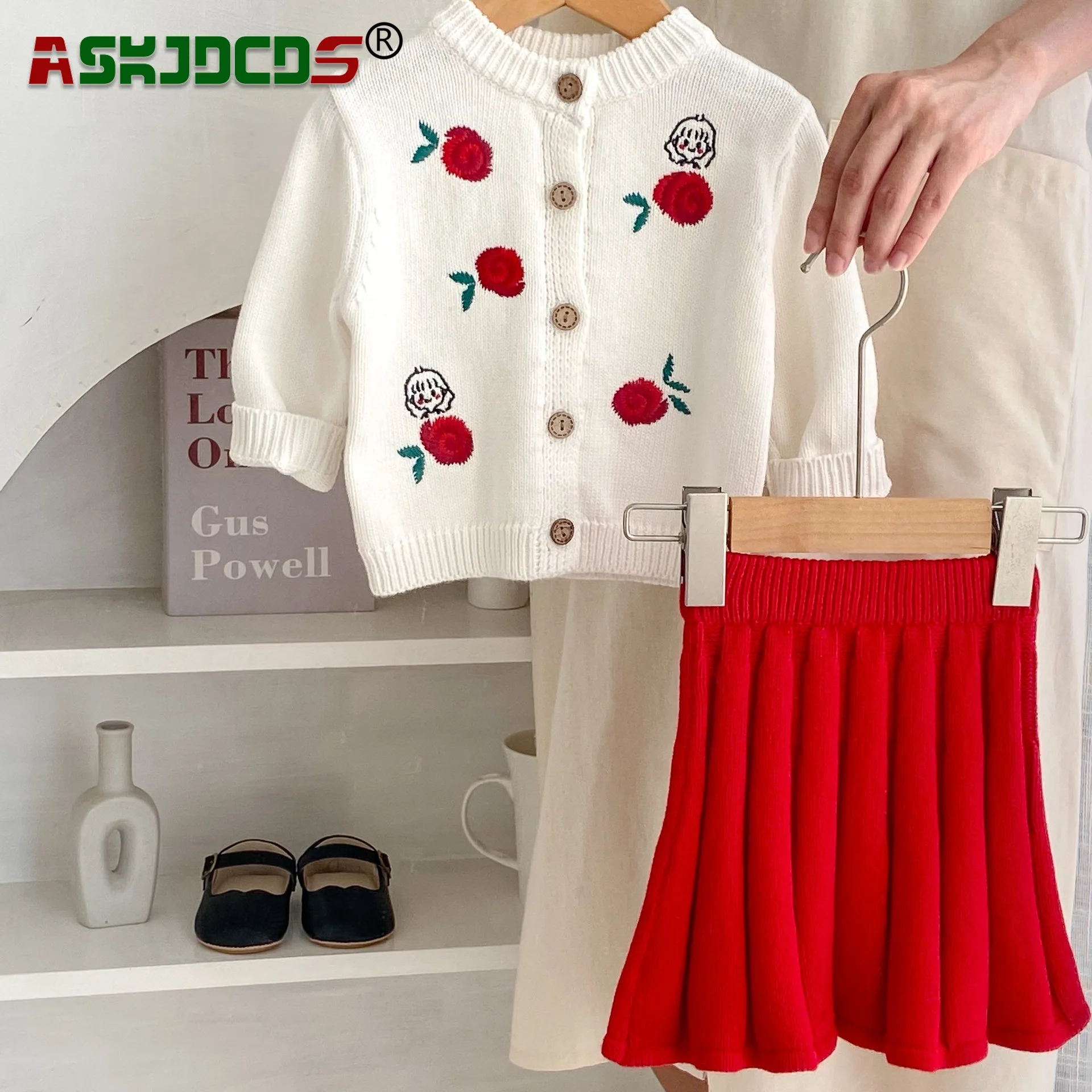 

Осенний однобортный Топ с цветочной вышивкой для маленьких девочек и Однотонная юбка в комплекте трикотажная одежда с длинными рукавами для детей