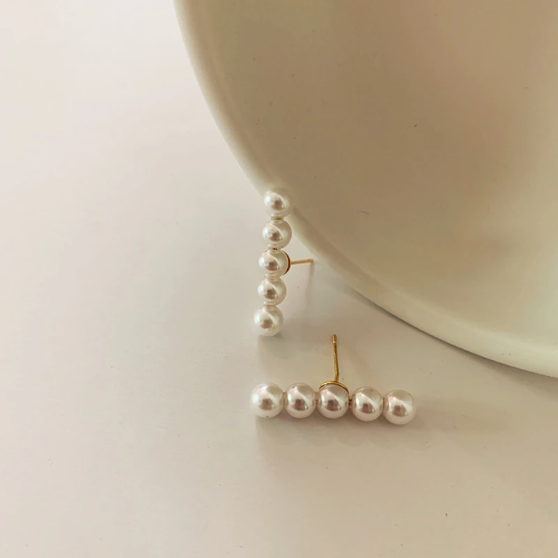 

Fashion Jewelry Round Pearl Earrings Popular Style Elegant Design Simply Stud Earrings For Women Wedding Gifts