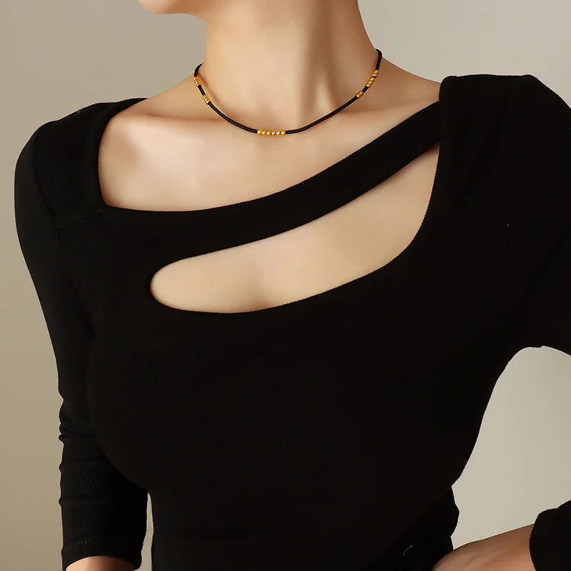 

2022Fashion Trend Black Rope Necklace for Women Fashion Personality Neo-Gothic Turnable Gold Color Beads Necklace Clavicle Chain