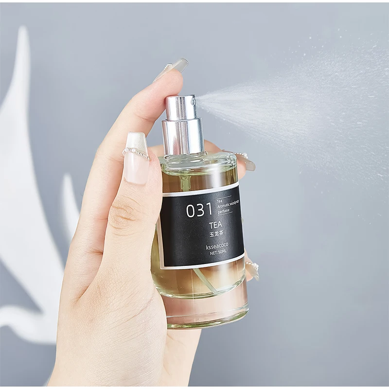 Брендовые духи Стойкий аромат Новый свежий легкий аромат Tk Лидер продаж Элегантный аромат Вуди 50 мл Мужские и женские духи (art.: 3920ce126b76b) - 3920ce126b76b