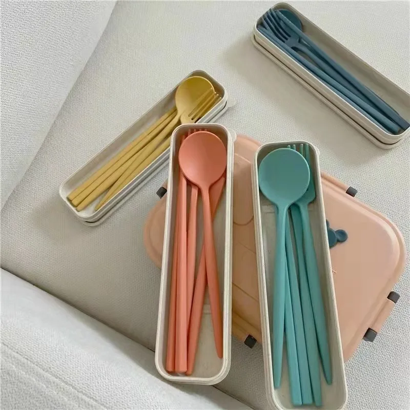 

4PCS/Set Cutlery Wheat Straw Spoon Fork Chopsticks With Box Students Portable Tableware Travel Dinnerware Kitchen Accessories
