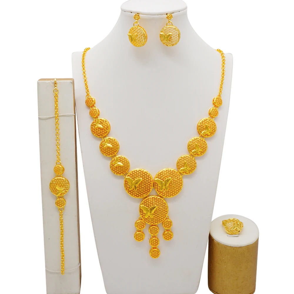 Комплект из колье серёг и браслета золотистого цвета