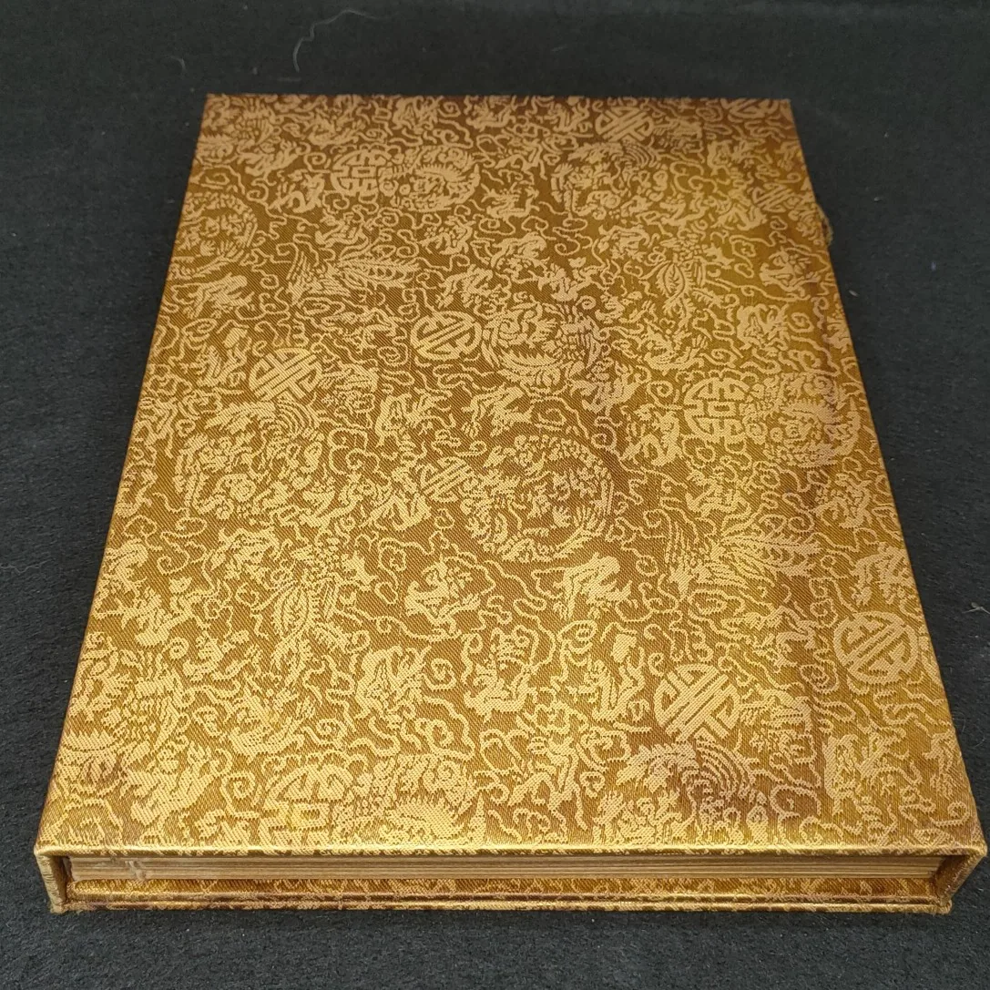 Набор из 4 винтажных книг в проволочной переплете Тай И Ми Шу китайский