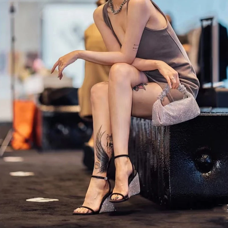 Diamond Word with High Heels Female New Open -toe Letters Buckle Black Slopes Heel Sandals Female