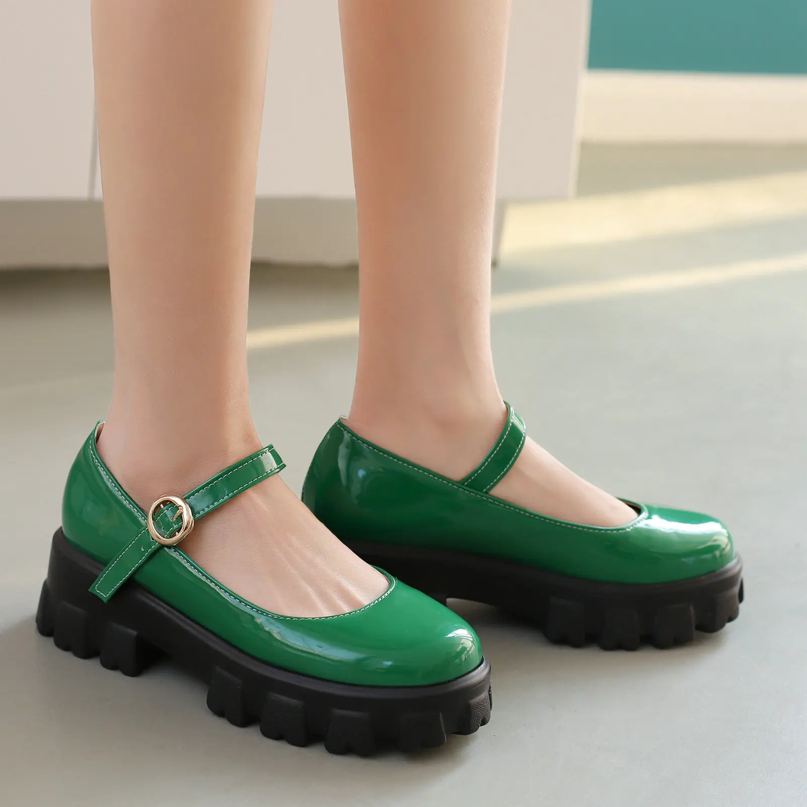 Eokkar Patent Leather Mary Janes Women School Uniform Shoes Block Heel Platform Goth Cosplay Shoes Buckle Pumps