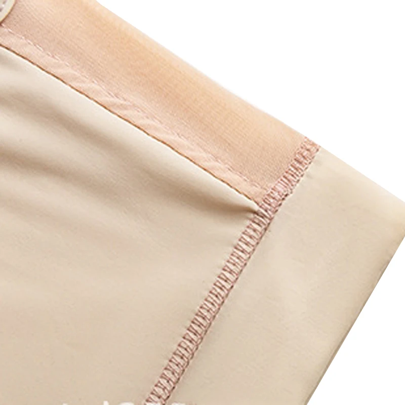 Орыс порно актрисасы Вилла түкті арық әуесқой