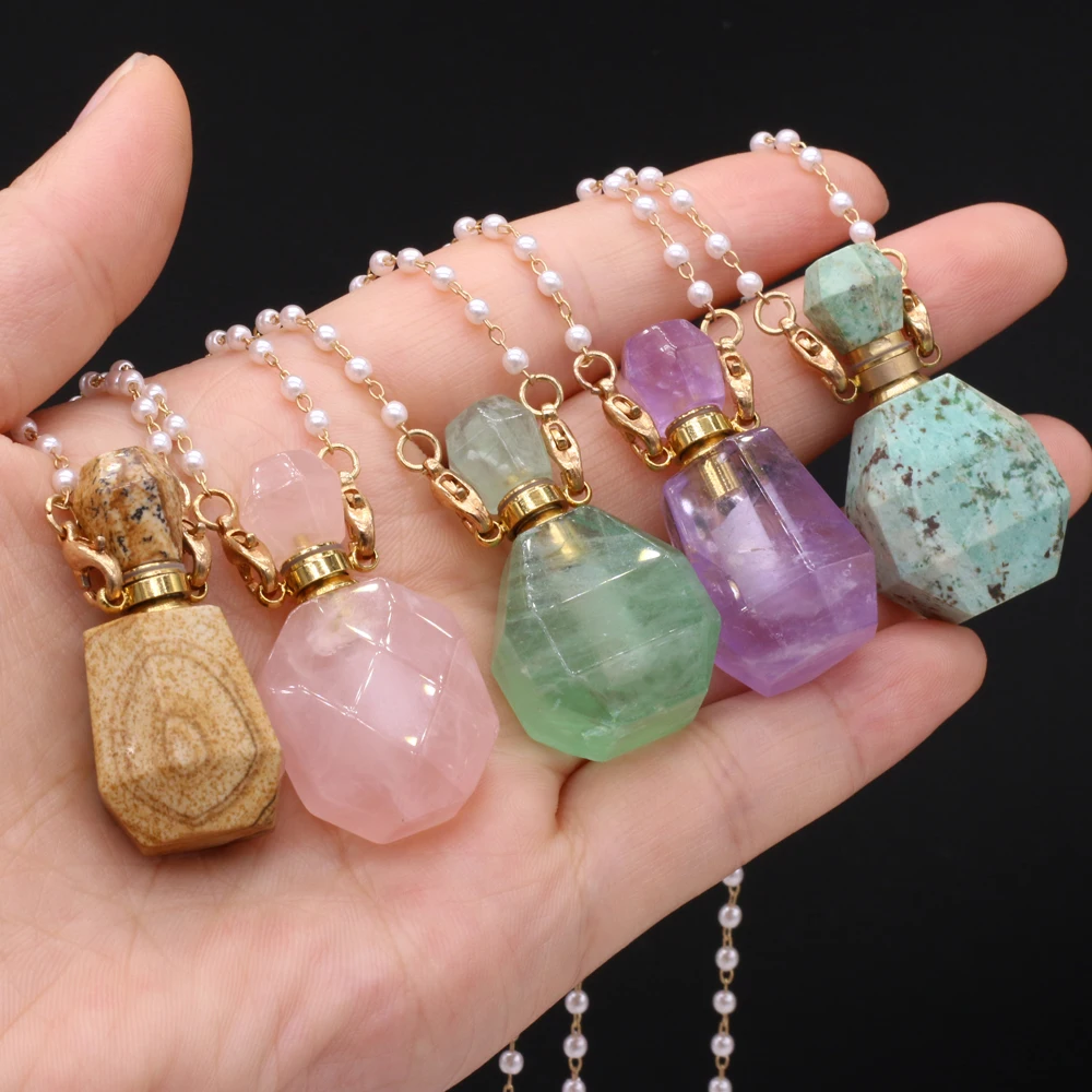 

Natural Stone Perfume Bottle Pendant Necklace Charms Rose Quartzs Amethysts Essential Oil Diffuser Pendant Pearl Beads Necklace