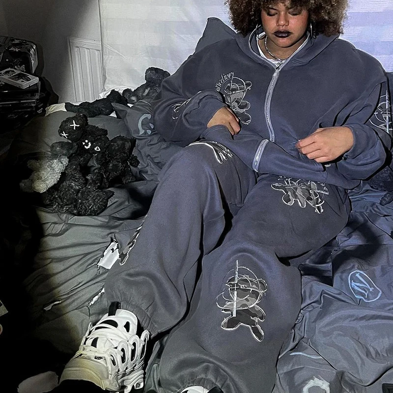 

Осенне-зимний женский комплект с толстовкой на молнии, новинка 2023, повседневные свободные толстовки и спортивные штаны, комплект из 2 предметов, спортивная одежда с капюшоном в стиле хип-хоп для пар