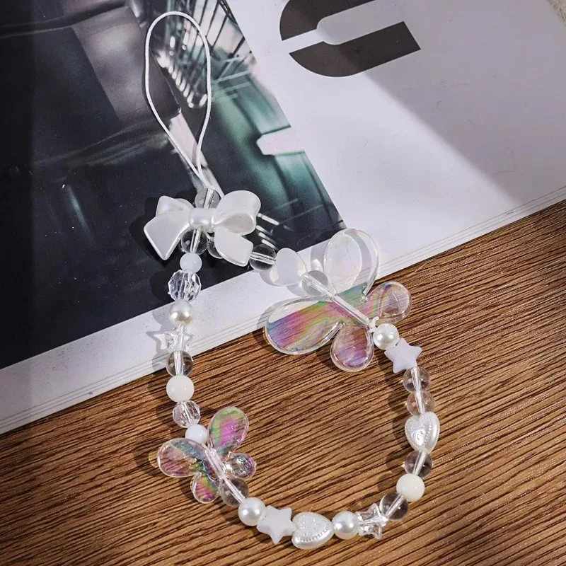 Браслет-брелок для телефона с жемчужинами и бусинами