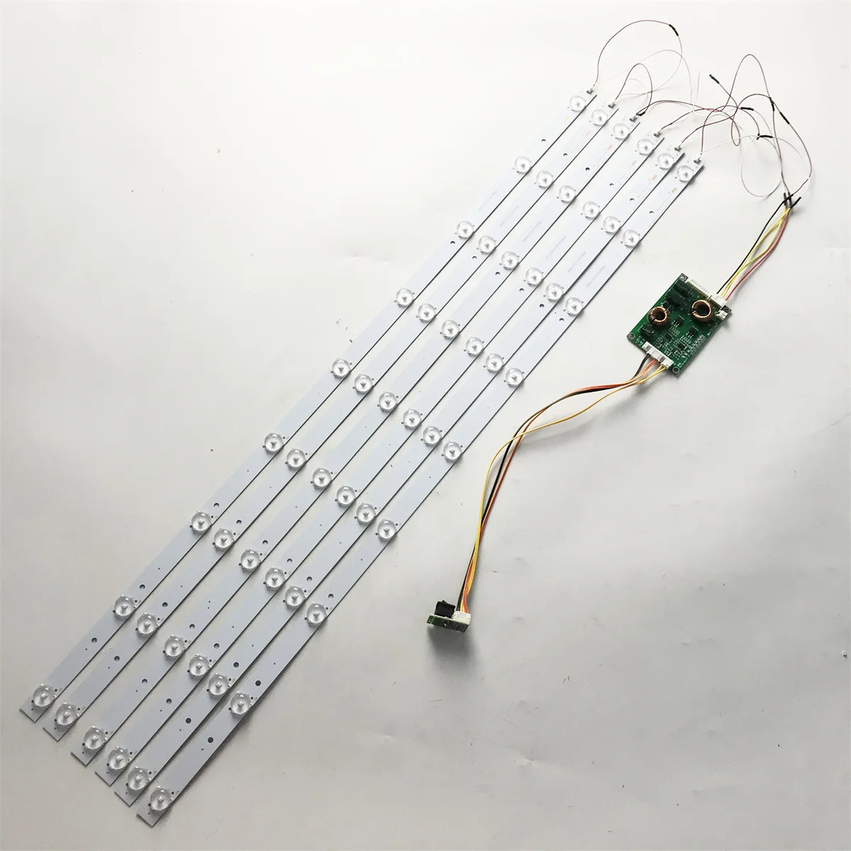 Led Backlight Strip com Inversor Monitor de tv e Billboard Lens Lamp Atualização Ccfl Entrada 12v 760 mm 37 38 39 40 Pcs