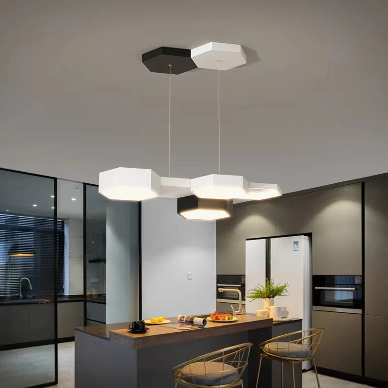 Дешево Современная Минималистичная черно-белая Геометрическая многоугольсветодиодный ная Люстра для гостиной, обеденного стола, бара, офиса, диз...