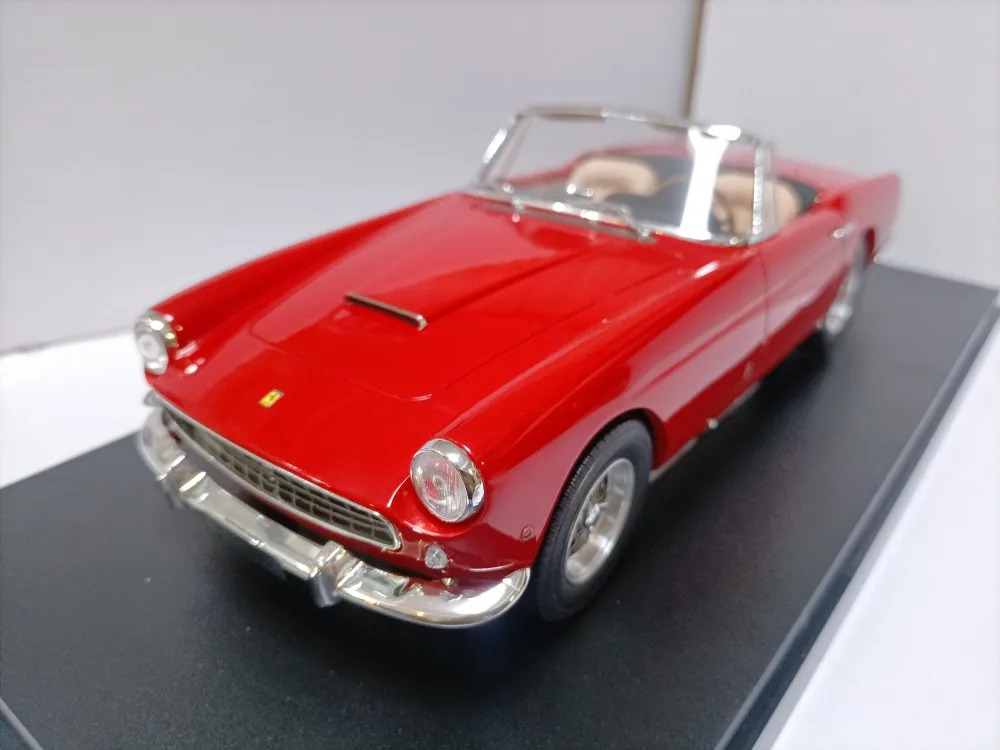 

Matrix 1:18 250GT SII 1960 Vintage Car Simulation Limited Edition Resin Metal Static Car Model Toy Gift