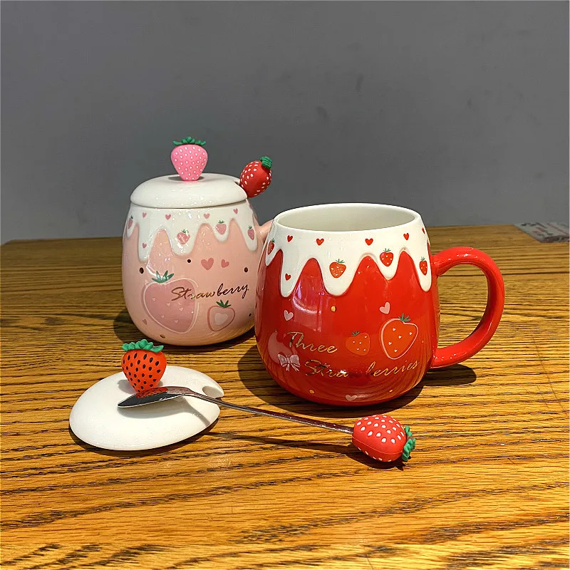 

Japanese Style Ceramic Strawberry Coffee Mug Lid and Spoon Porcelain Breakfast Milk Cup Drinkware Christmas Personality Gift
