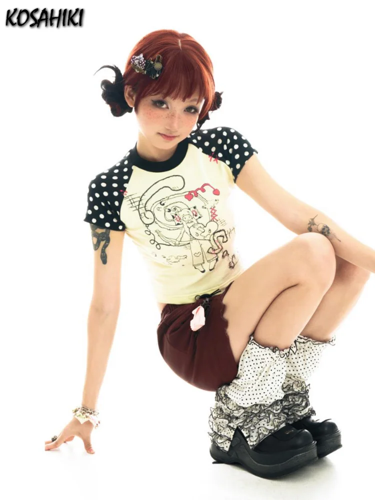 

Женский укороченный топ в горошек, с коротким рукавом