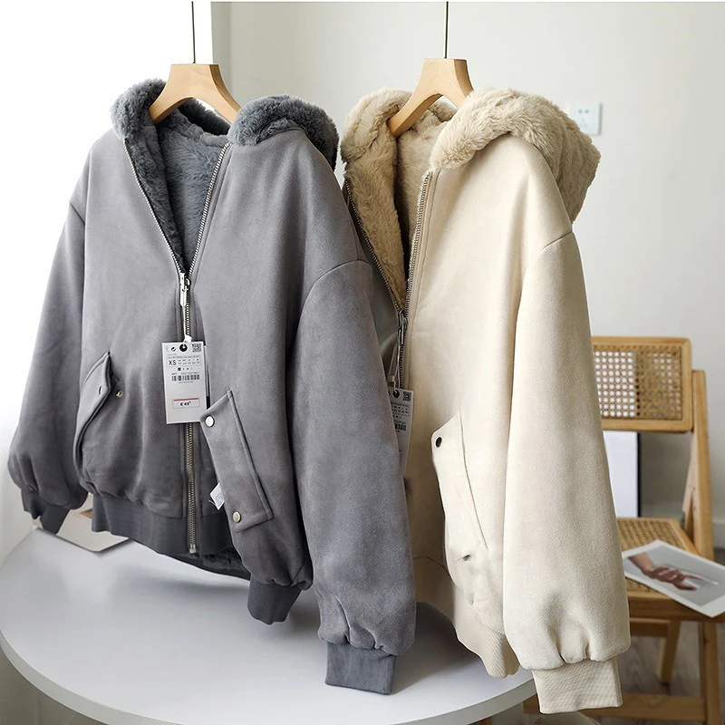 2022 Autumn Winter New Padded Jacket Women's Real Shot Short Hooded Deerskin Velvet Fur One Thickened Lamb Velvet Warm Coats