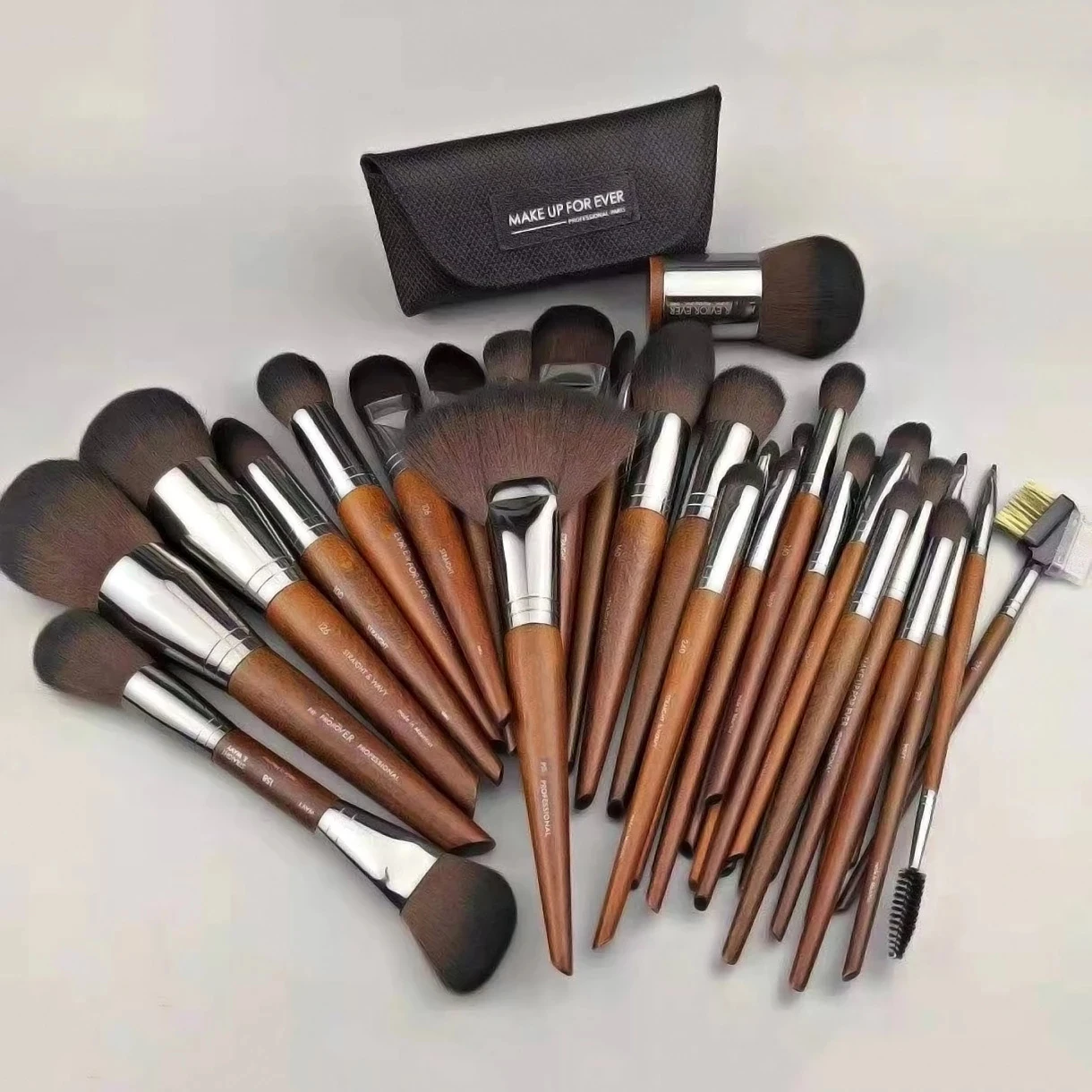 

MUF All -Series Makeup Brushes Loose Powder Brush Contour Foundation Blending Highlighter Blush Bronzer Buffing Makeup Tool