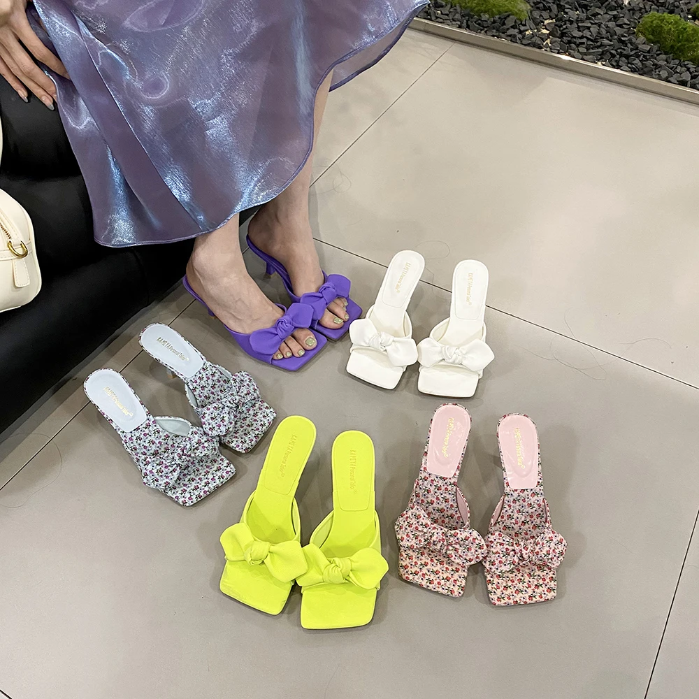 

Туфли-лодочки женские на тонком высоком каблуке, открытый носок, бант, дизайнерская модная классическая обувь, серебристые, белые, фиолетов...