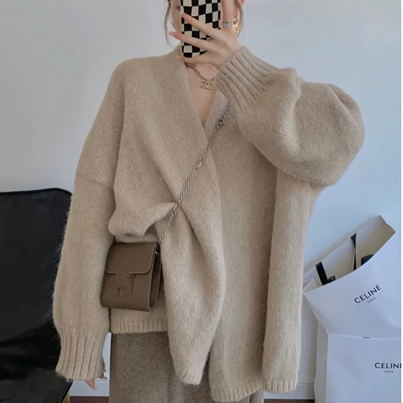 

Lazy Wind Knitted Coat Autumn and Winter of 2022 New Joker Korean Version Takes a Gentle Mid-length Sweater Cardigan Girl
