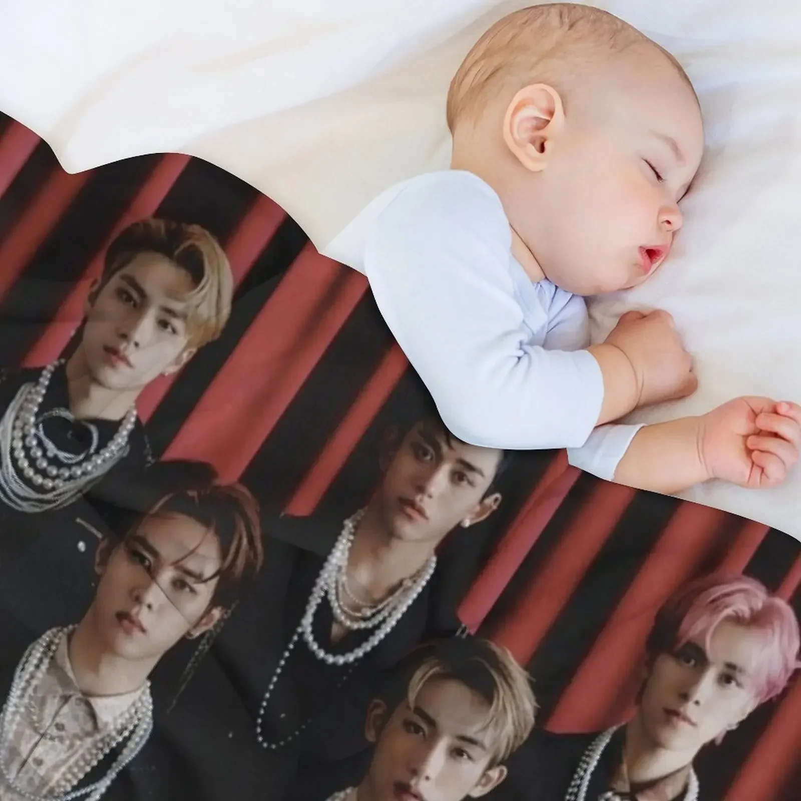 Дизайнерские мягкие одеяла WAYV - KICK BACK