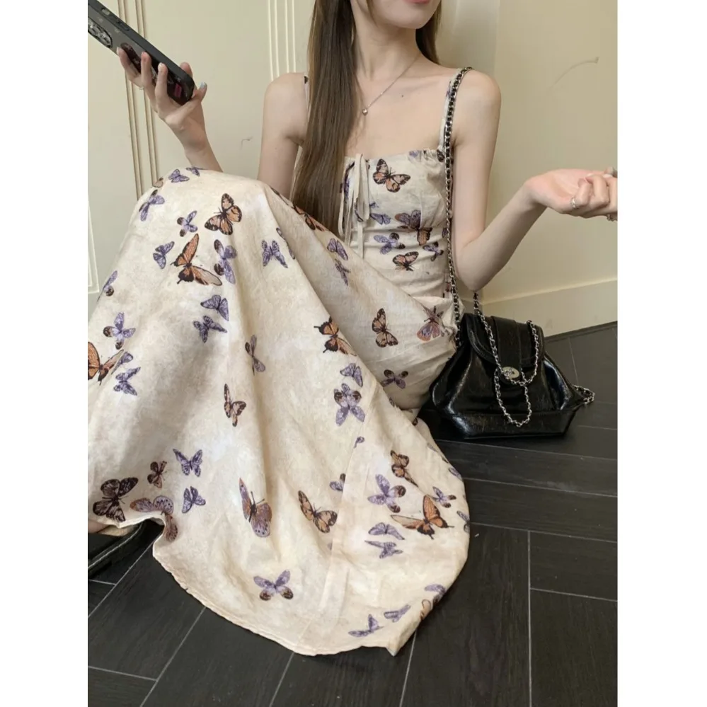 Женское платье на бретельках во французском стиле длинное приталенное