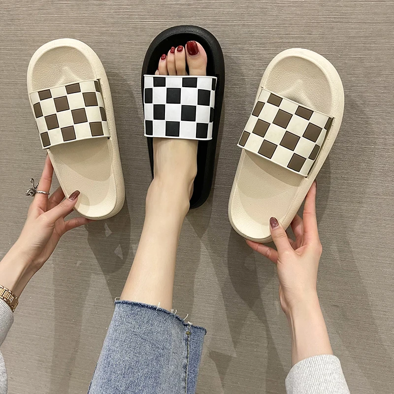 

Summer Girls' Thick-Soled Bathroom Bath Non-Slip Slippers Girls' Trendy Home Indoor Slippers DY3248