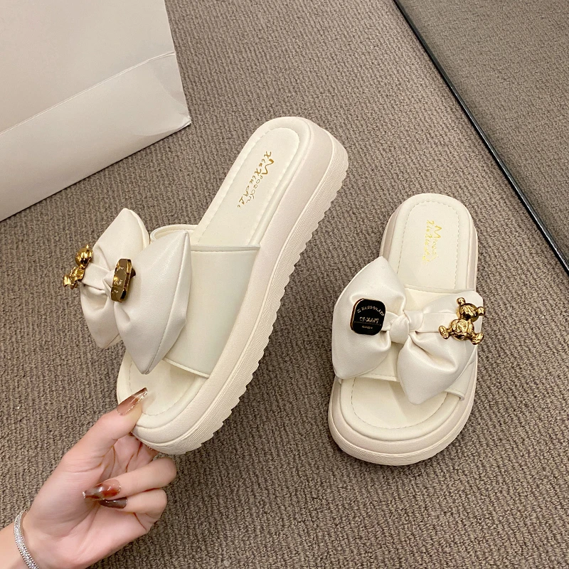 

2023 New Women Bow Tie Slippers Women Summer Thick Soles Comfortable Versatile Fashion Lovely Leisure Outdoor Beach Sandals