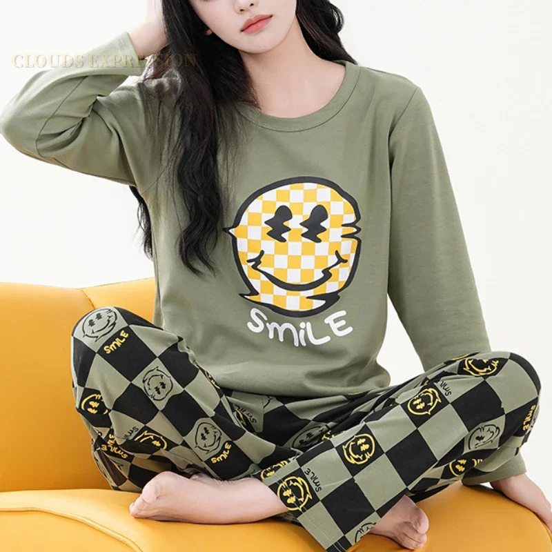 Женский пижамный комплект в горошек с мультяшным медведем