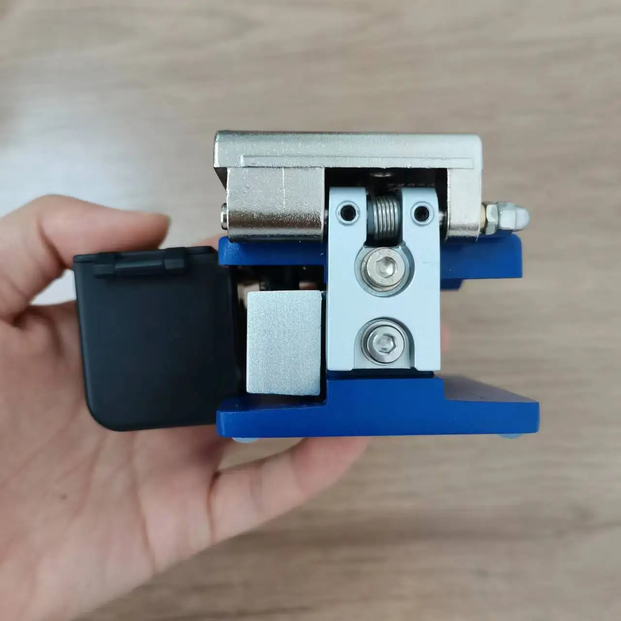 FC-6S Optical Fiber Cleaver High Precision Cold Connection Cutter Tool With Fiber Scrap Collector FTTH Free Shipping