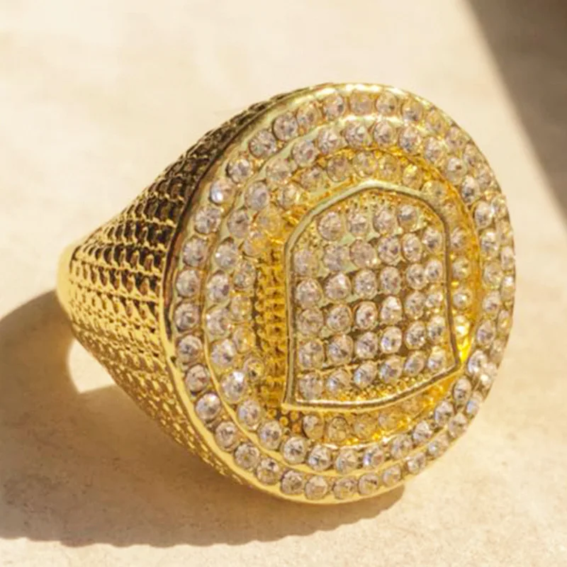 

Milangirl Luxury Hip Hop Micro Pave Stones All Iced Out Creative Badge Pattern Ring Big Rings for Men Jewelry