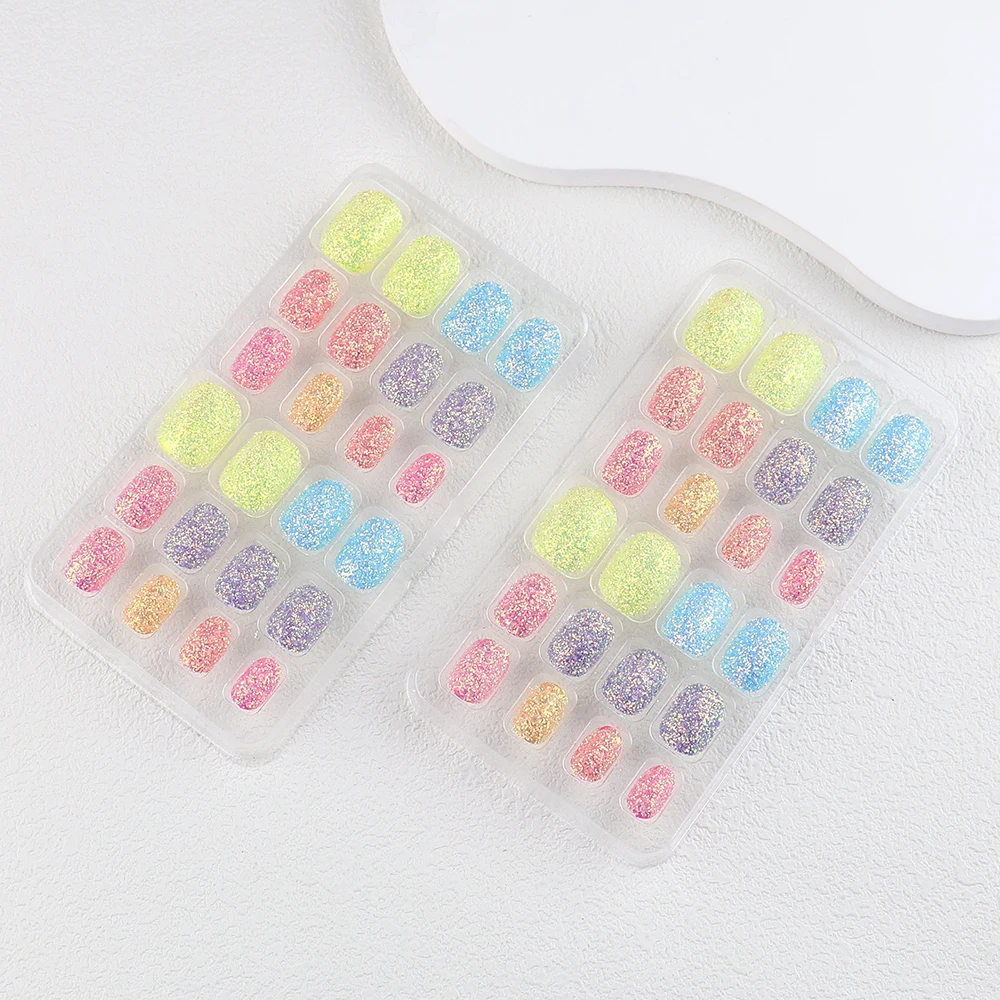 24 шт. сверкающие блестящие накладные ногти с предварительным клеем красочные