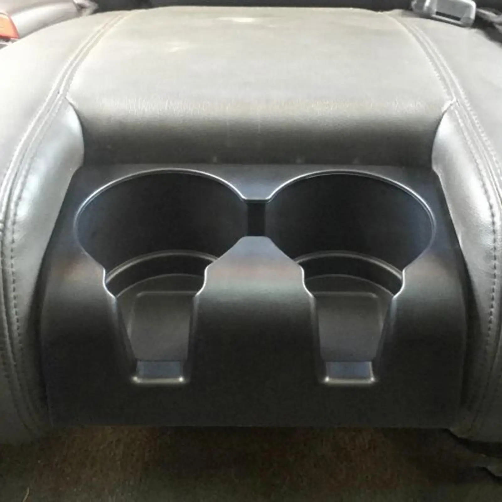 

Rear Center Console Insert Dual Cup Holder Double Storage for Colorado for Canyon 2004-12 19256630 89039575 Interior Decoration