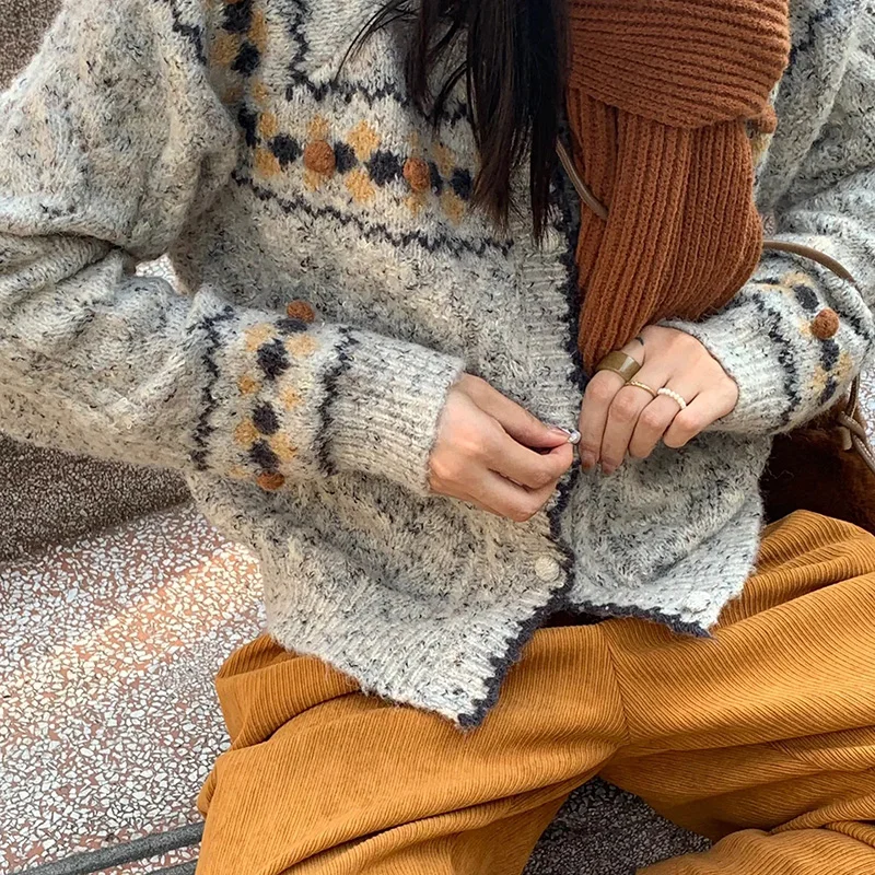 Серый женский свитер осенний кардиган с круглым вырезом и длинным рукавом