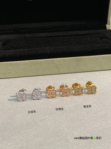 Серьги в стиле Van Cleef & Arpels