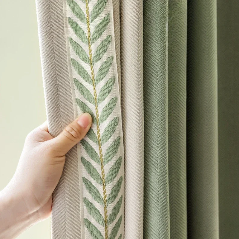 

Японские шторы из полиэстера Cortinas