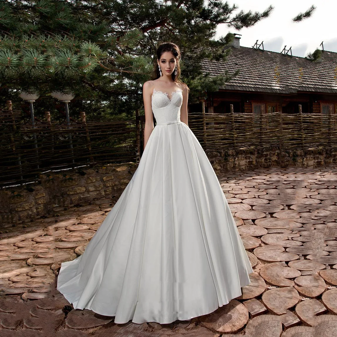 

Soft Satin Beach Wedding Dress Sexy V Neck A-line Lace Appliques Simple Bridal Gowns Princess Bride Robes Custom