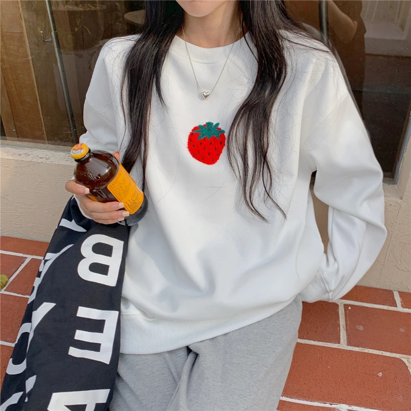 

Sweet Girl Casual Strawberry Embroidered Pullovers Urban Women O-Neck Loose Warm Thick Sweatshirts Spring Autumn Fashion Sweater
