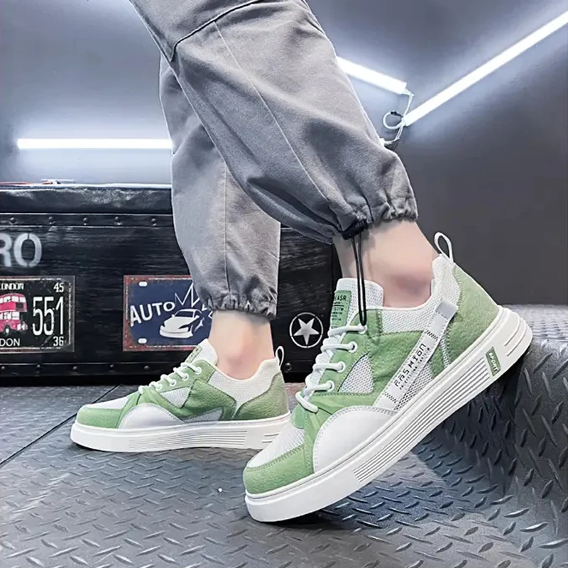 Mesh Skateboarding Shoes for Men Sneakers White Bottom Non-slip Leisure Walking Shoes Sport Footwear