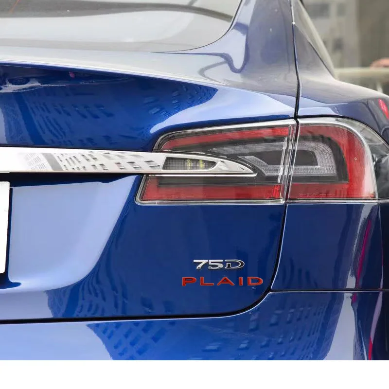 Фото Наклейки с клетчатым логотипом для Tesla Model 3 S X Y, наклейки из цинкового сплава ABS, значок PLAID, версия, эмблема багажника, украшение автомобиля №3