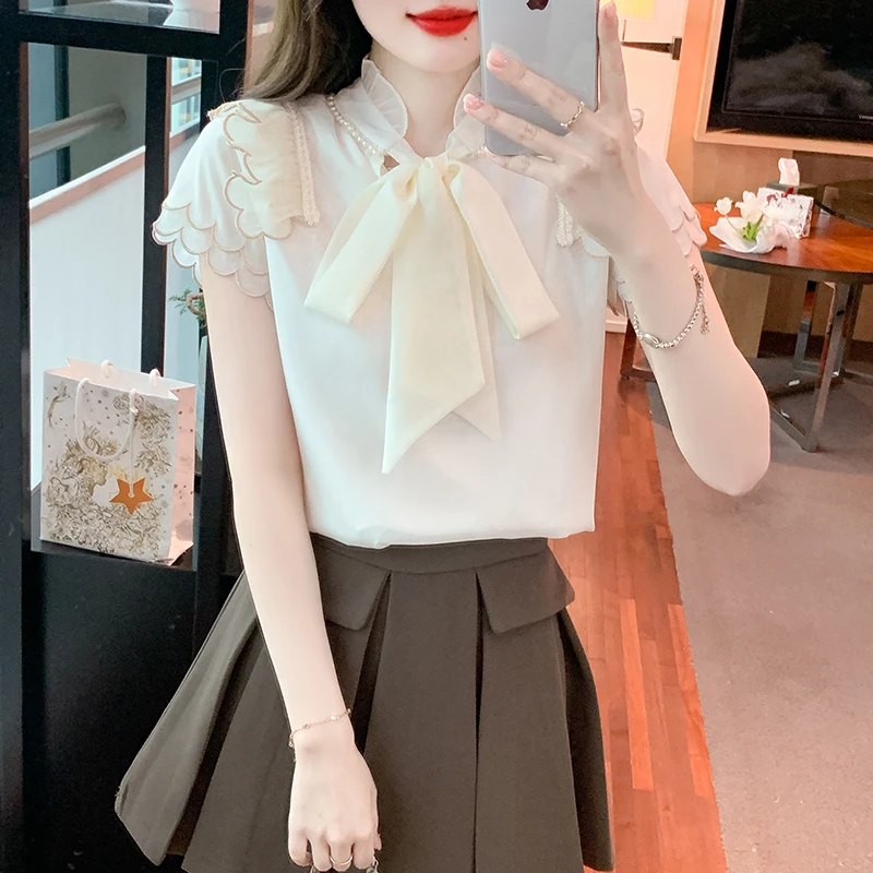 Блузка женская с коротким рукавом и оборками модель G713